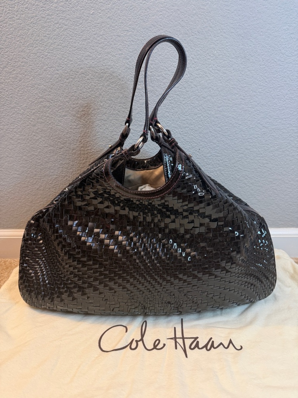 Cole Haan Genevieve Triangle Tote Plum Woven Shoulder Bag with Dustbag - Picture 9 of 10